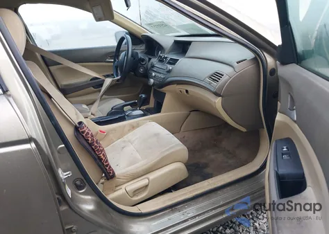 2009 Honda Accord 2.4 Lx from USA, damaged, VIN 1HGCP26319A160743